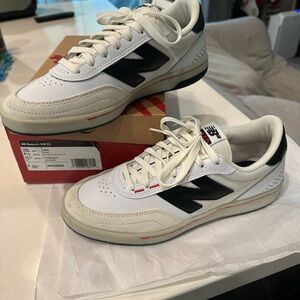 New Balance Numeric 440 V2 Shoes | Sea Salt w/ Black | Size 9.5 | Worn Once